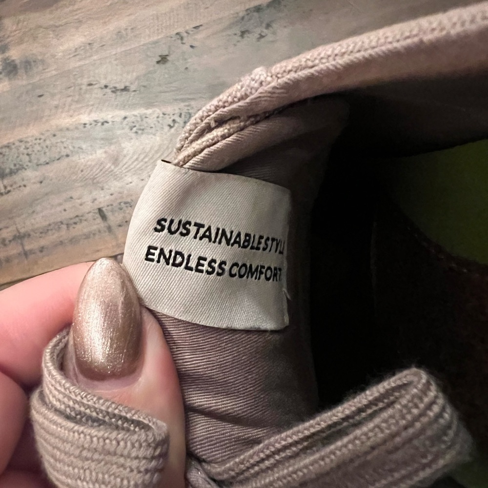 Cariuma OCA Low Canvas Sneakers Taupe Sustainable Comfort Women’s Size 7 - Picture 6 of 9